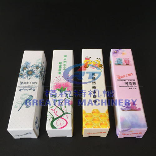 潤唇膏貼標機